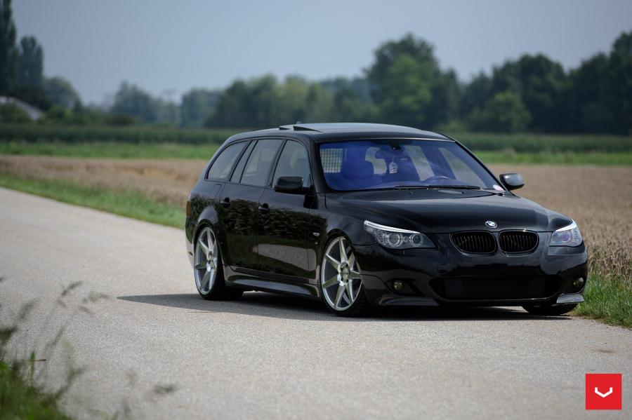  BMW 5-Series Touring on Vossen Wheels (CV7) 2016 года  (фото 3 из 25)